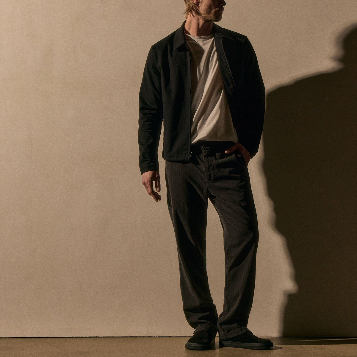 Herringbone Twill Trouser in Magma Pigment | James Perse Los Angeles