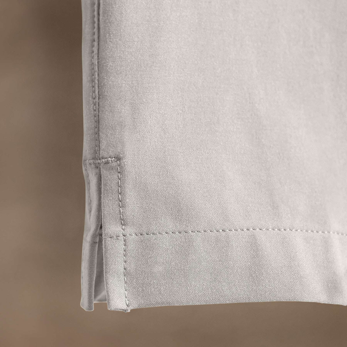 Golf Trouser in Concrete | James Perse Los Angeles
