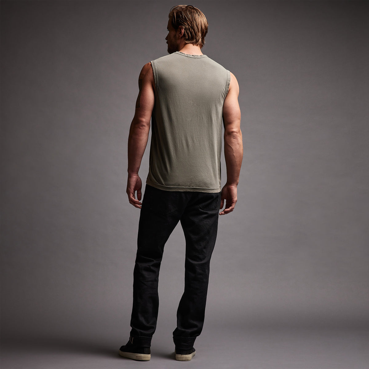 LA Muscle Tank in Palm Pigment | James Perse Los Angeles