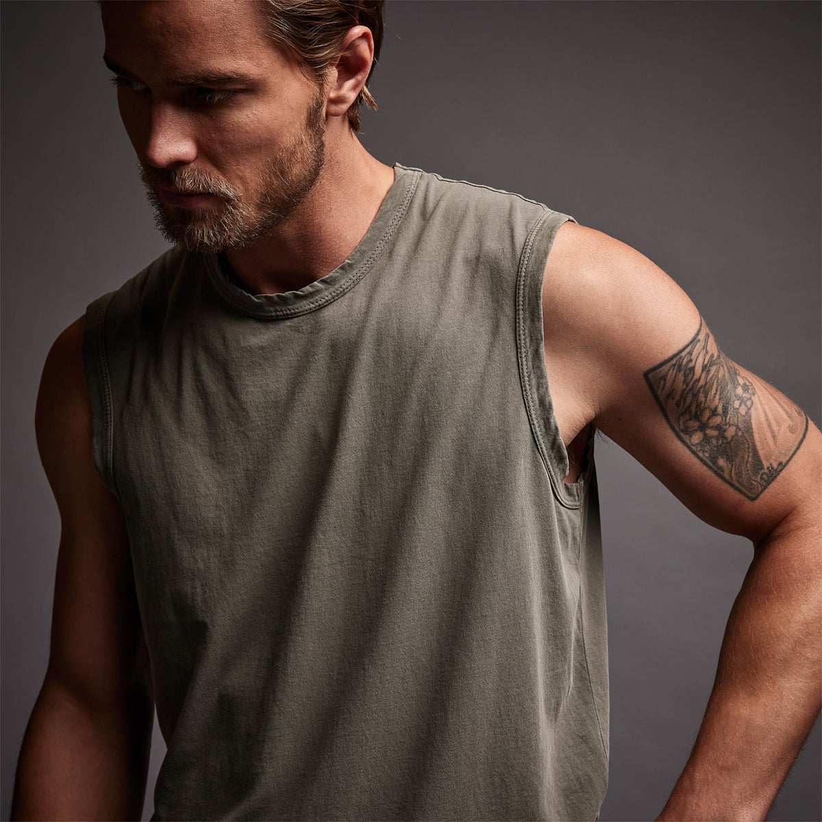 LA Muscle Tank in Palm Pigment | James Perse Los Angeles