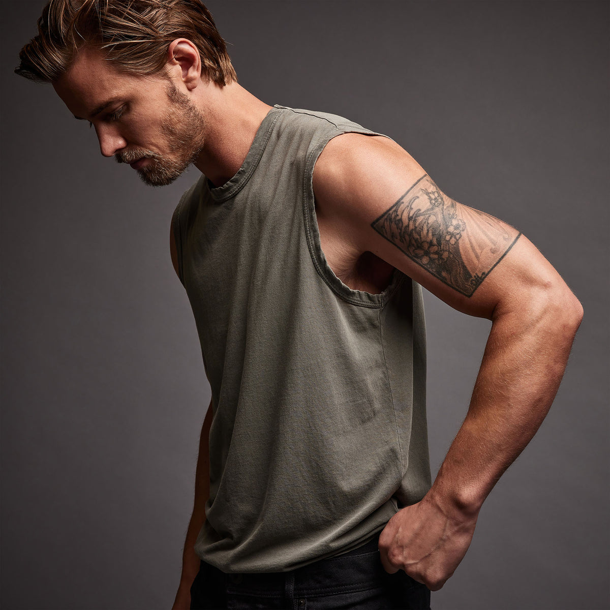 LA Muscle Tank in Palm Pigment | James Perse Los Angeles