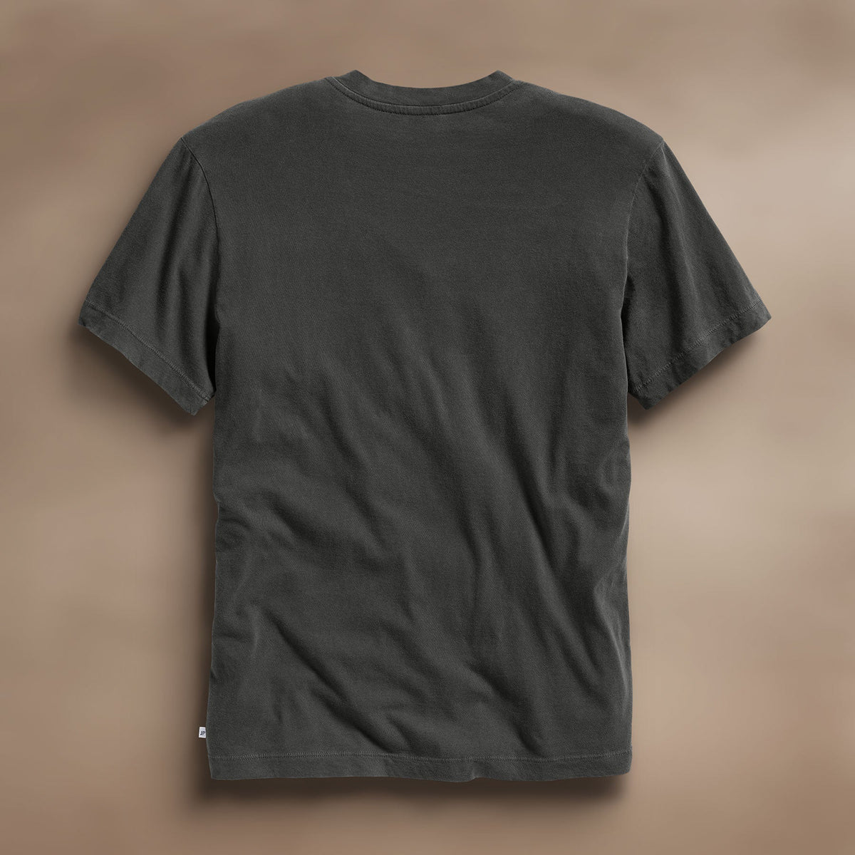 Short Sleeve V Neck in Carbon Pigment | James Perse Los Angeles
