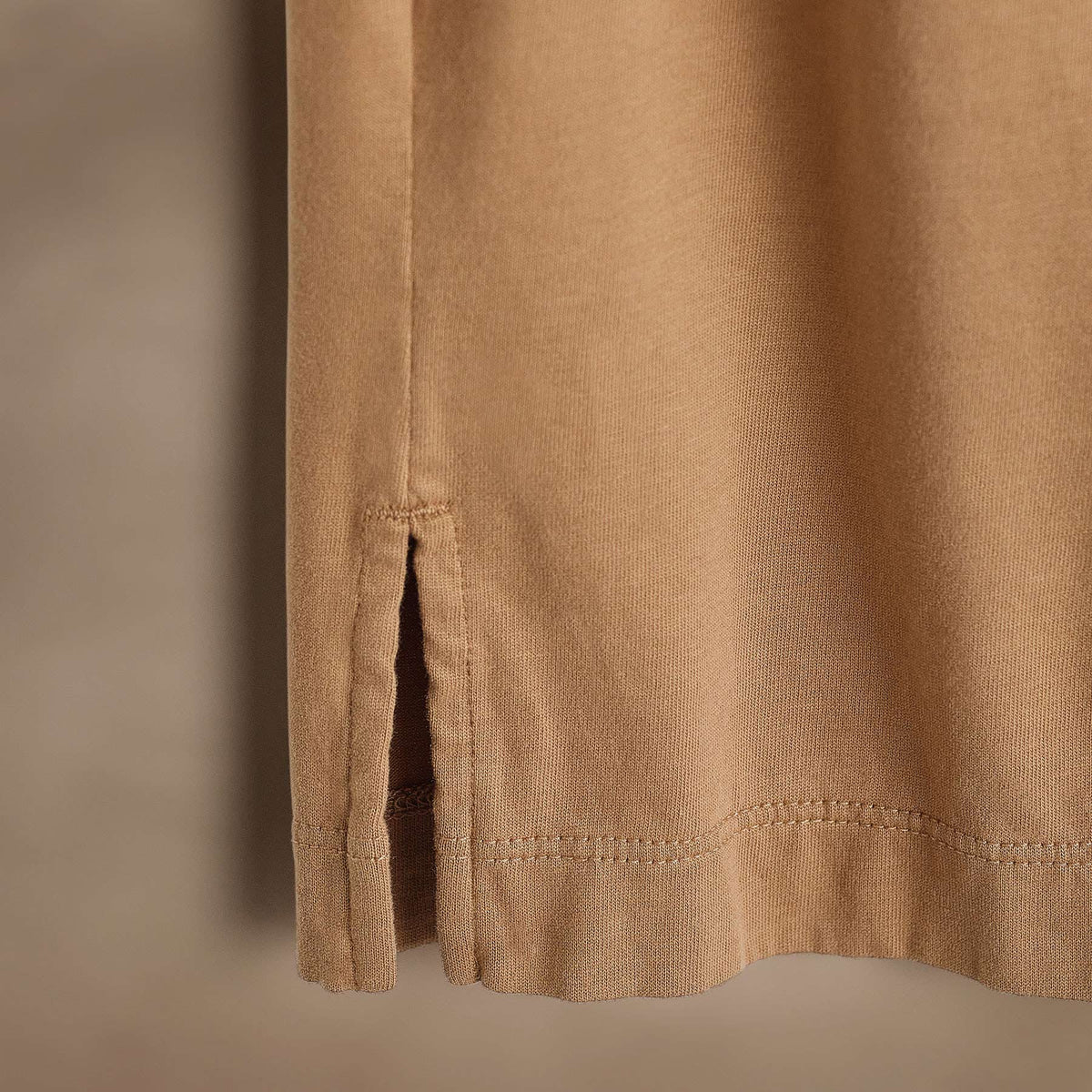 Heavy Luxe Jersey Long Sleeve in Camel | James Perse Los Angeles