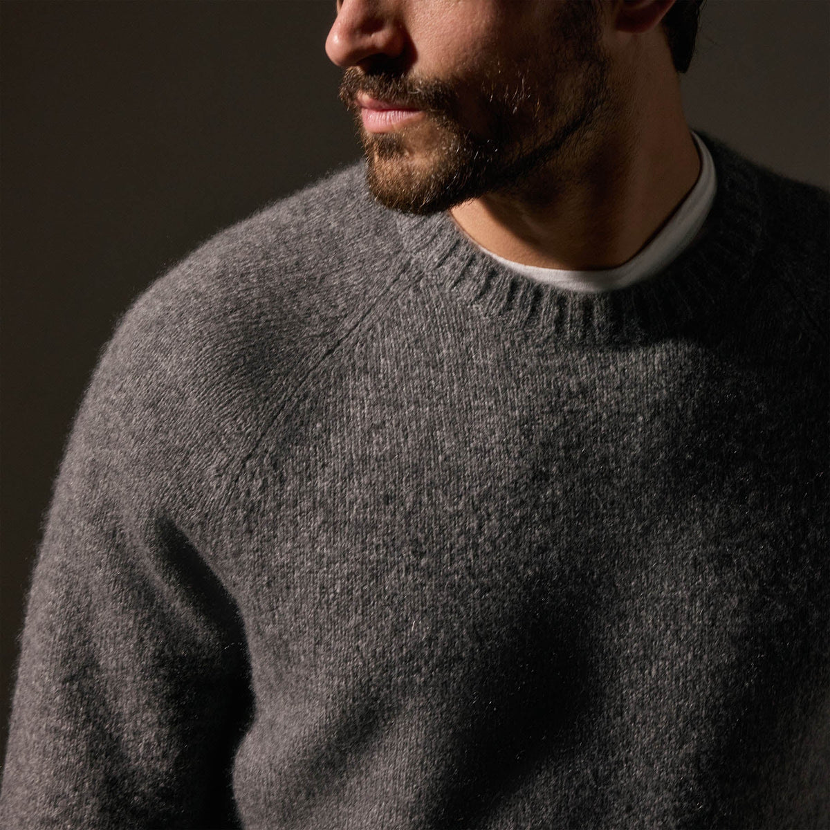 Men's Lightweight Textured Cashmere Crew Gift Set in Thunder/Azure | James Perse Los Angeles