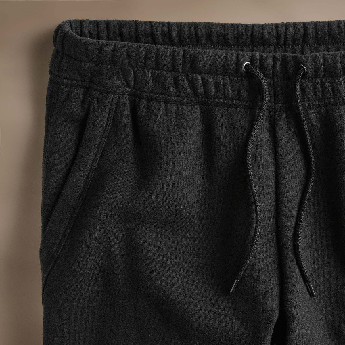 Cozy Sweat Pant in Black | James Perse Los Angeles