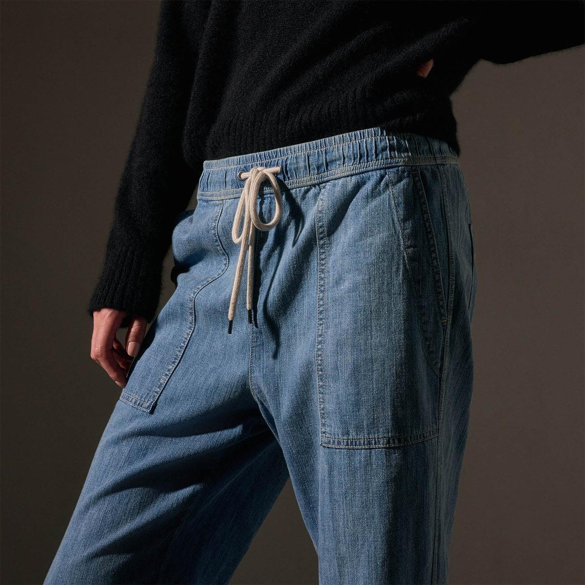 Wide Leg Pull On Denim Pant in Mid Bleach Wash | James Perse Los Angeles