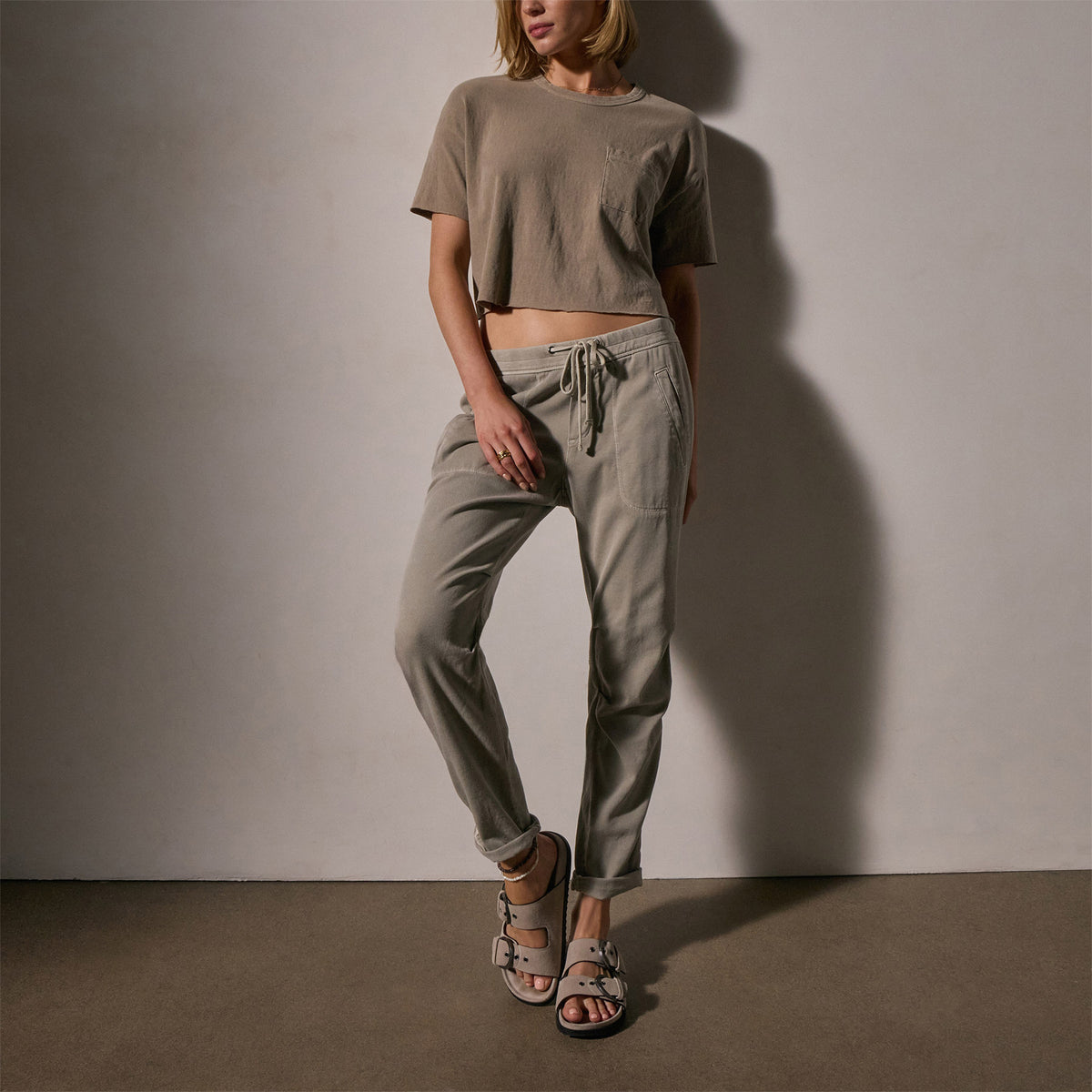 Soft Drape Pant in Driftwood Pigment | James Perse Los Angeles