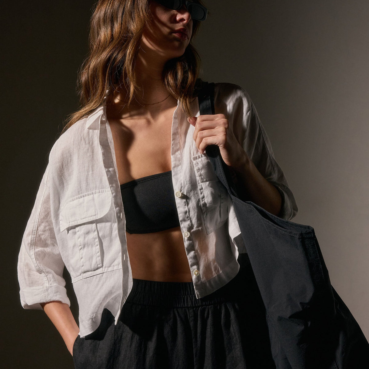 Pocket Cropped Shirt in White | James Perse Los Angeles