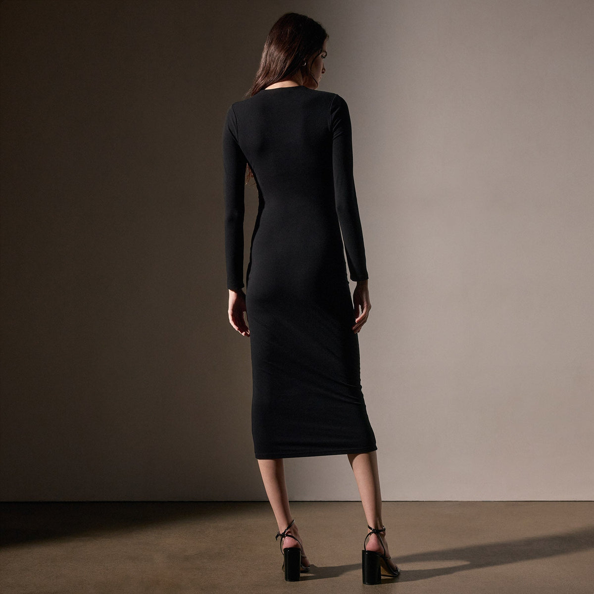 Stretch Lotus Deep V Dress in Black | James Perse Los Angeles