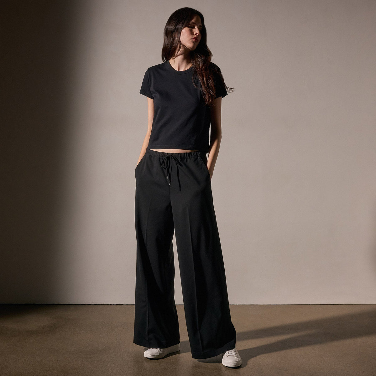 Bi Stretch Wool Wide Leg in Black | James Perse Los Angeles