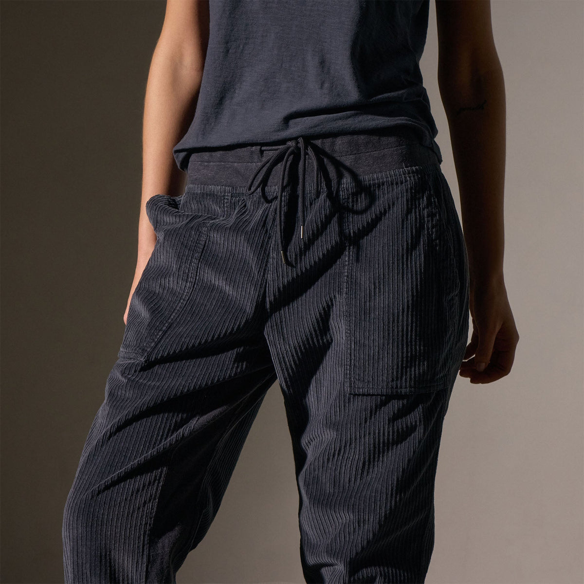 Corduroy Mixed Media Pant in Blue Noir Pigment | James Perse Los Angeles