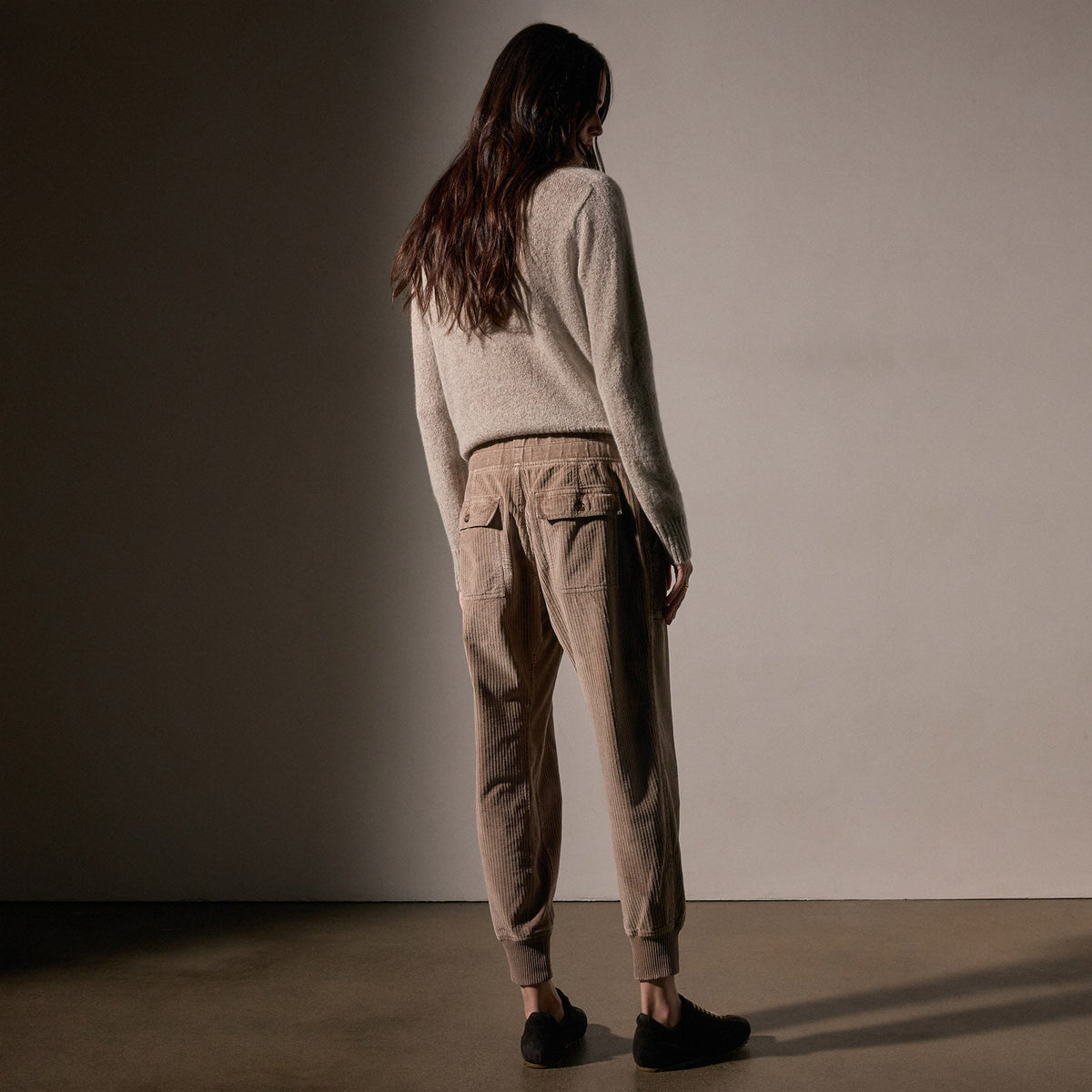 Corduroy Mixed Media Pant in Coyote Pigment | James Perse Los Angeles