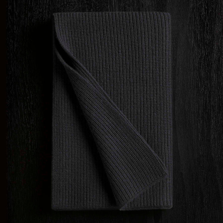 Cashmere Beanie & Scarf Gift Set in Black | James Perse Los Angeles