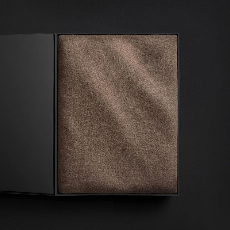 Recycled Cashmere Blanket Gift Box In Mid Brown | James Perse Los Angeles
