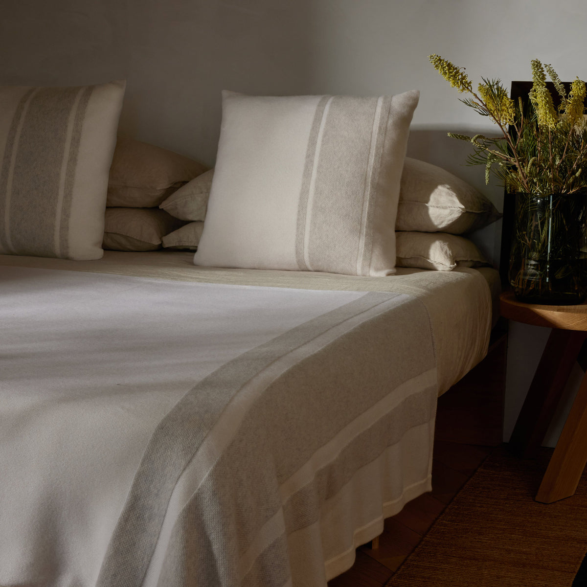 Baja Stripe Knit Blanket in Ivory/Flannel | James Perse Los Angeles
