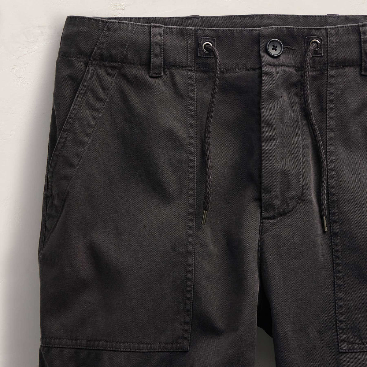 Slub Cotton Utility Flight Short in Magma Pigment | James Perse Los Angeles