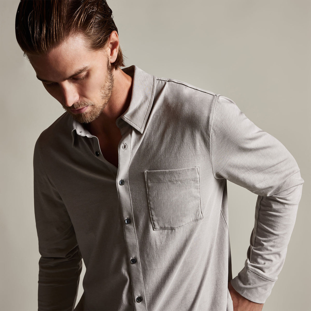 Clean Finish Jersey Shirt in Fog | James Perse Los Angeles