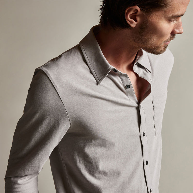 Clean Finish Jersey Shirt in Fog | James Perse Los Angeles