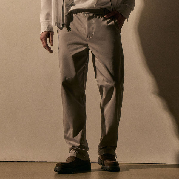 Stretch Micro Twl Golf Trouser in Concrete | James Perse Los Angeles