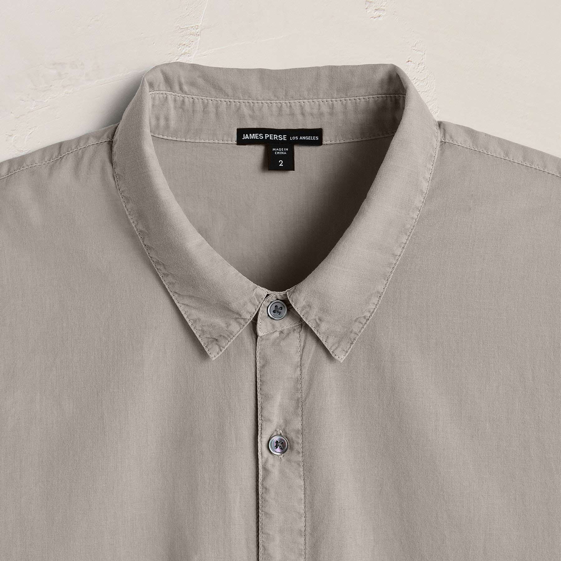 Standard Shirt in Concrete Pigment | James Perse Los Angeles