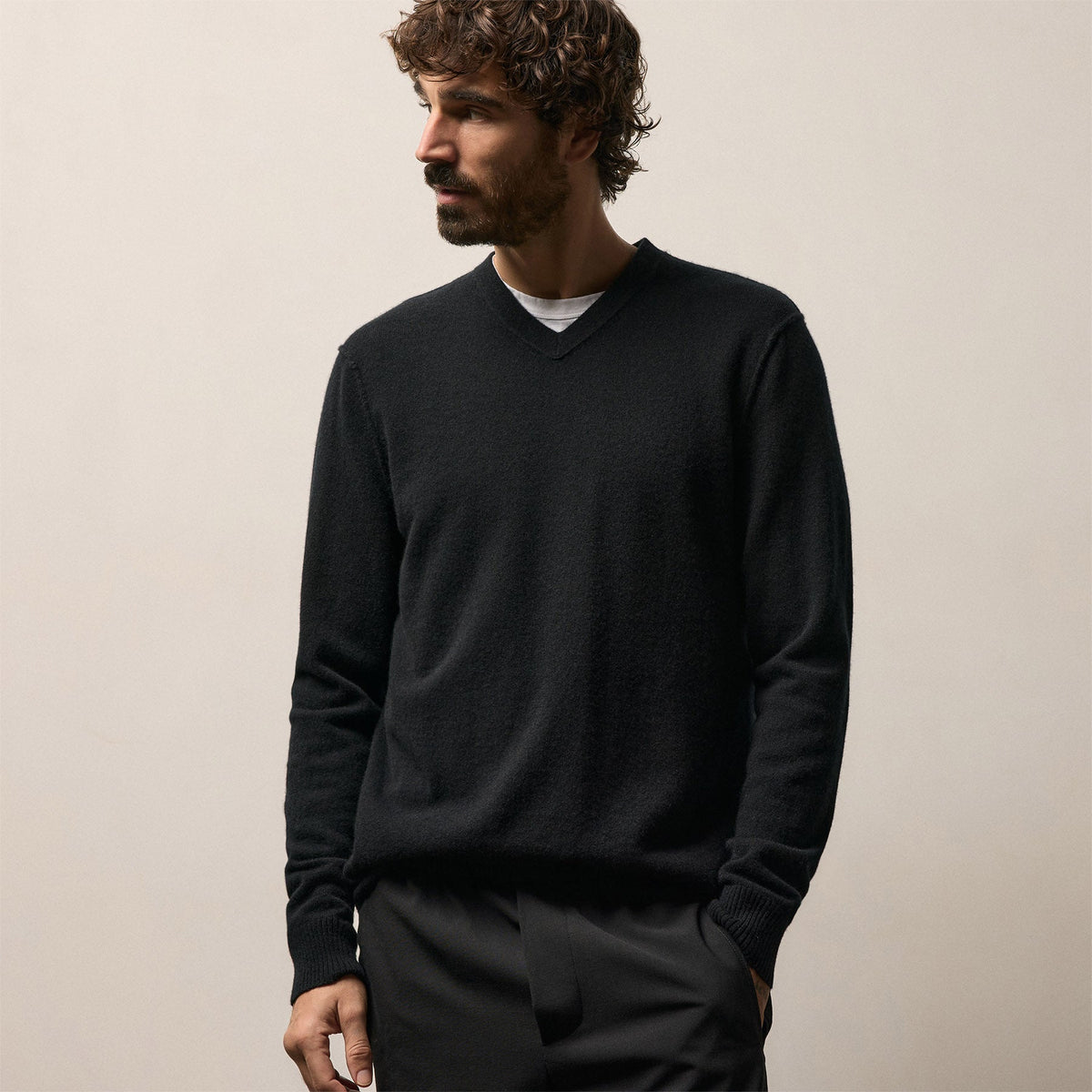Cashmere V Neck Sweater in Black | James Perse Los Angeles