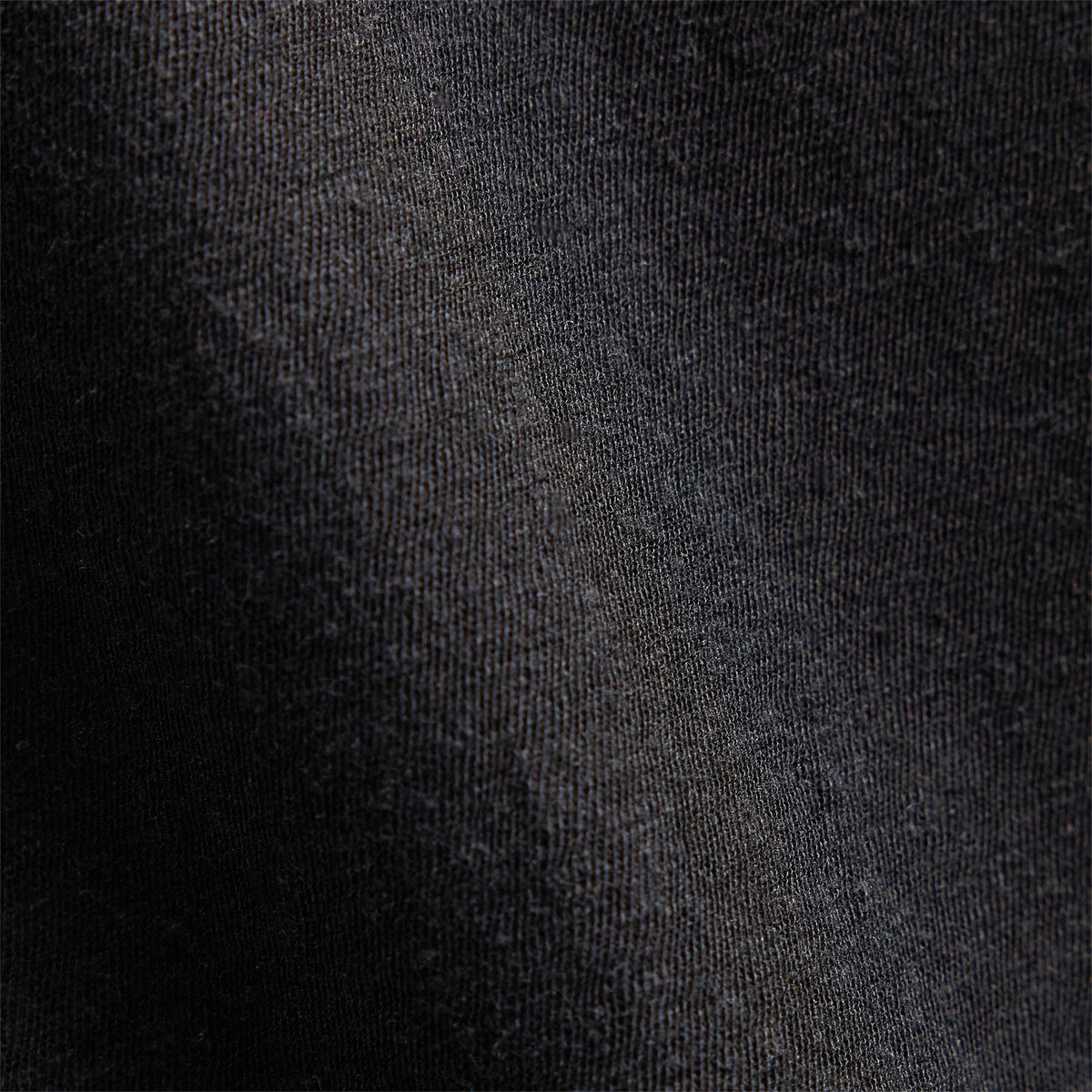 Recycled Cotton Jersey Crew in Black | James Perse Los Angeles