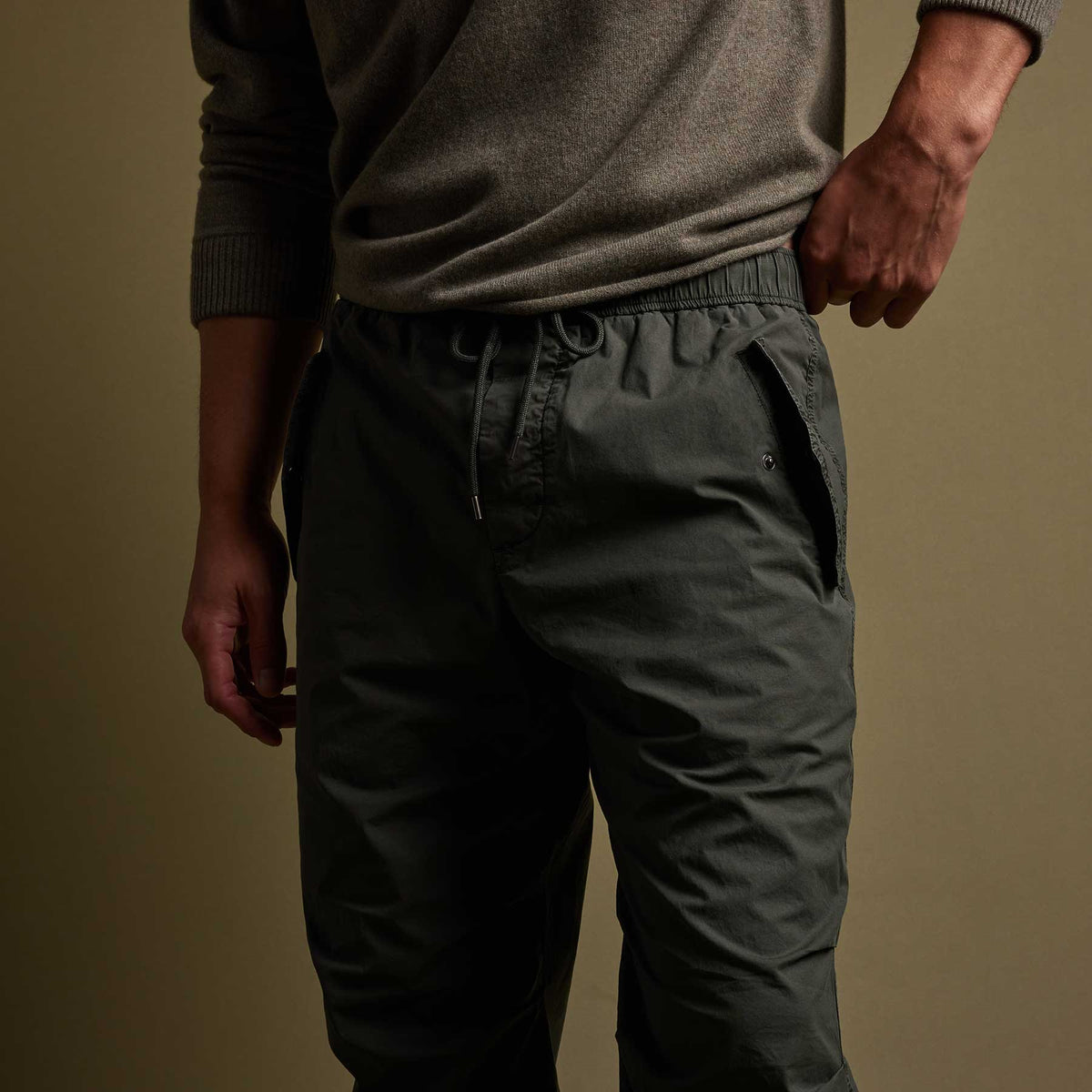 Parachute Flight Pant in Marsh Pigment | James Perse Los Angeles