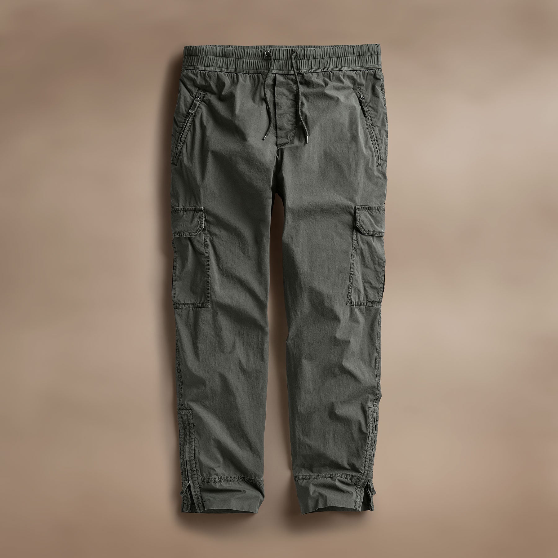 Strtch Spm Ppln Zp Pocket Crg in Granite Pigment | James Perse Los Angeles