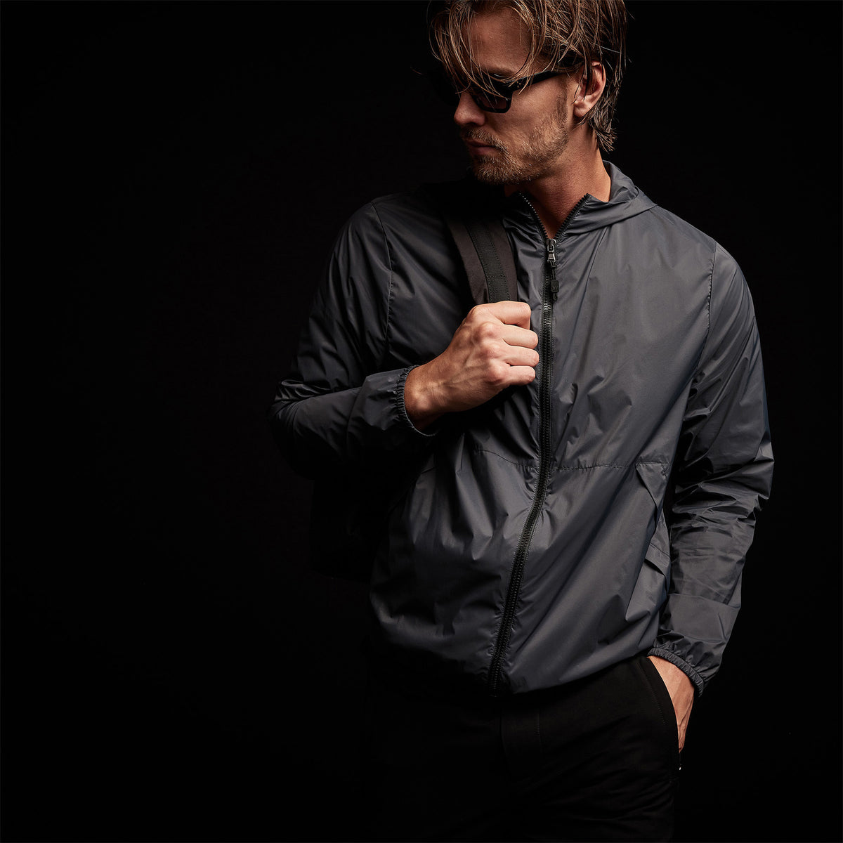 Lightweight Hooded Windbreaker in Carbon | James Perse Los Angeles