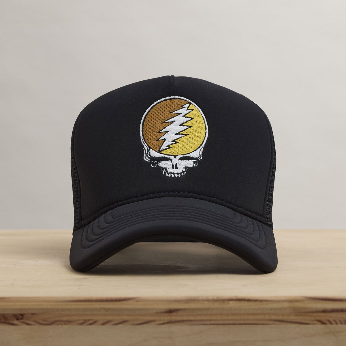 Grateful Dead Multicolor Skull Embroidery Trucker in Black | James Perse Los Angeles