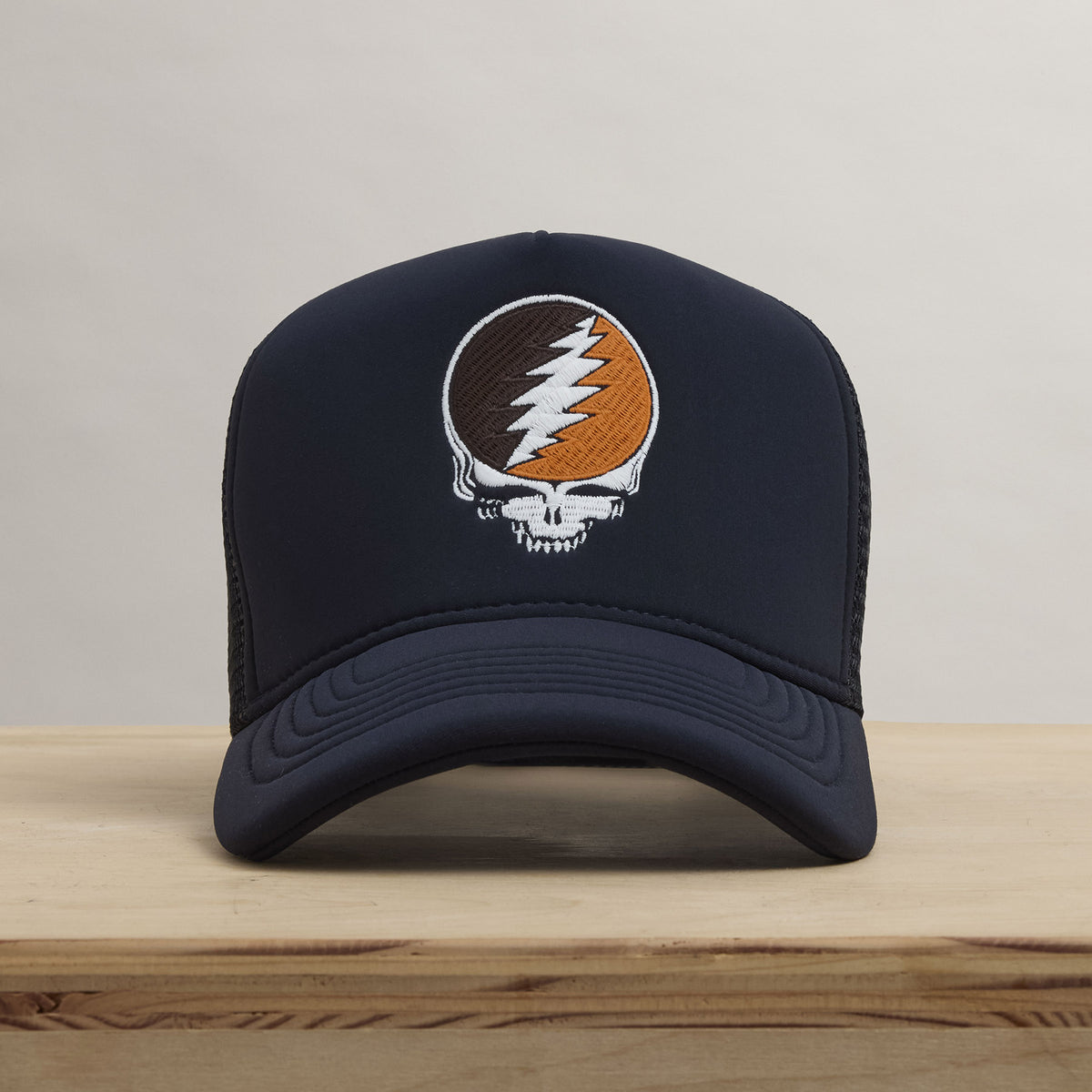 Grateful Dead Multicolor Skull Embroidery Trucker in Navy | James Perse Los Angeles