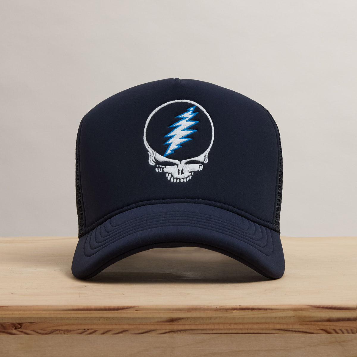 Grateful Dead Skull Embroidery Trucker in Navy | James Perse Los Angeles