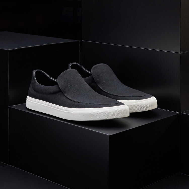 Men's Coastal Canvas Slip On in Black | James Perse Los Angeles