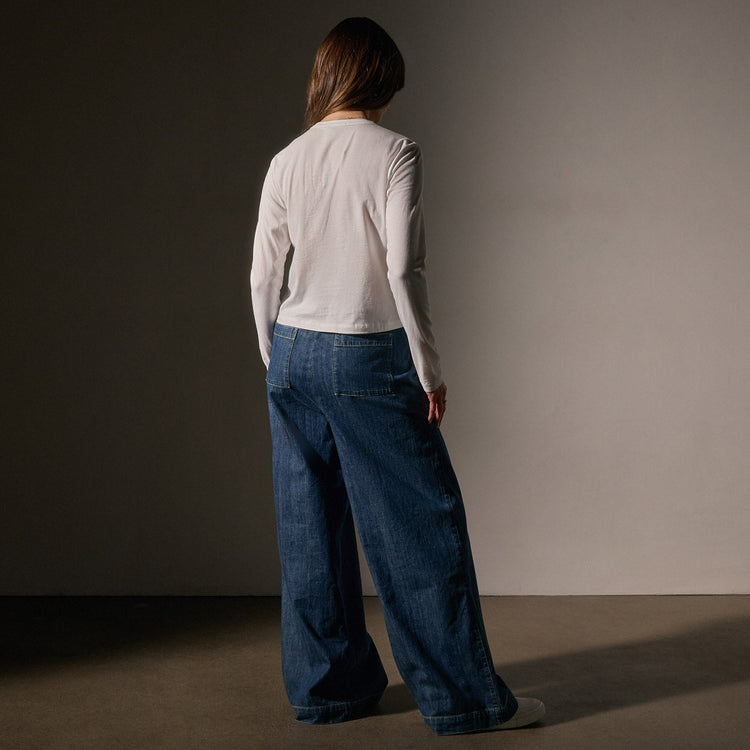 Shrunken Long Sleeve Crew Neck Tee in White | James Perse Los Angeles