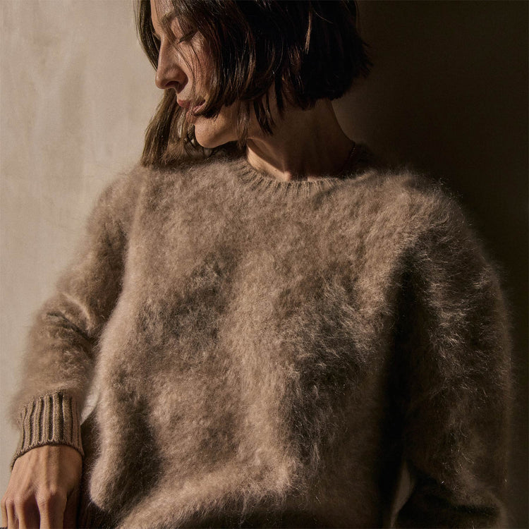 Fuzzy Cashmere Crew Neck in Soft Beige | James Perse Los Angeles