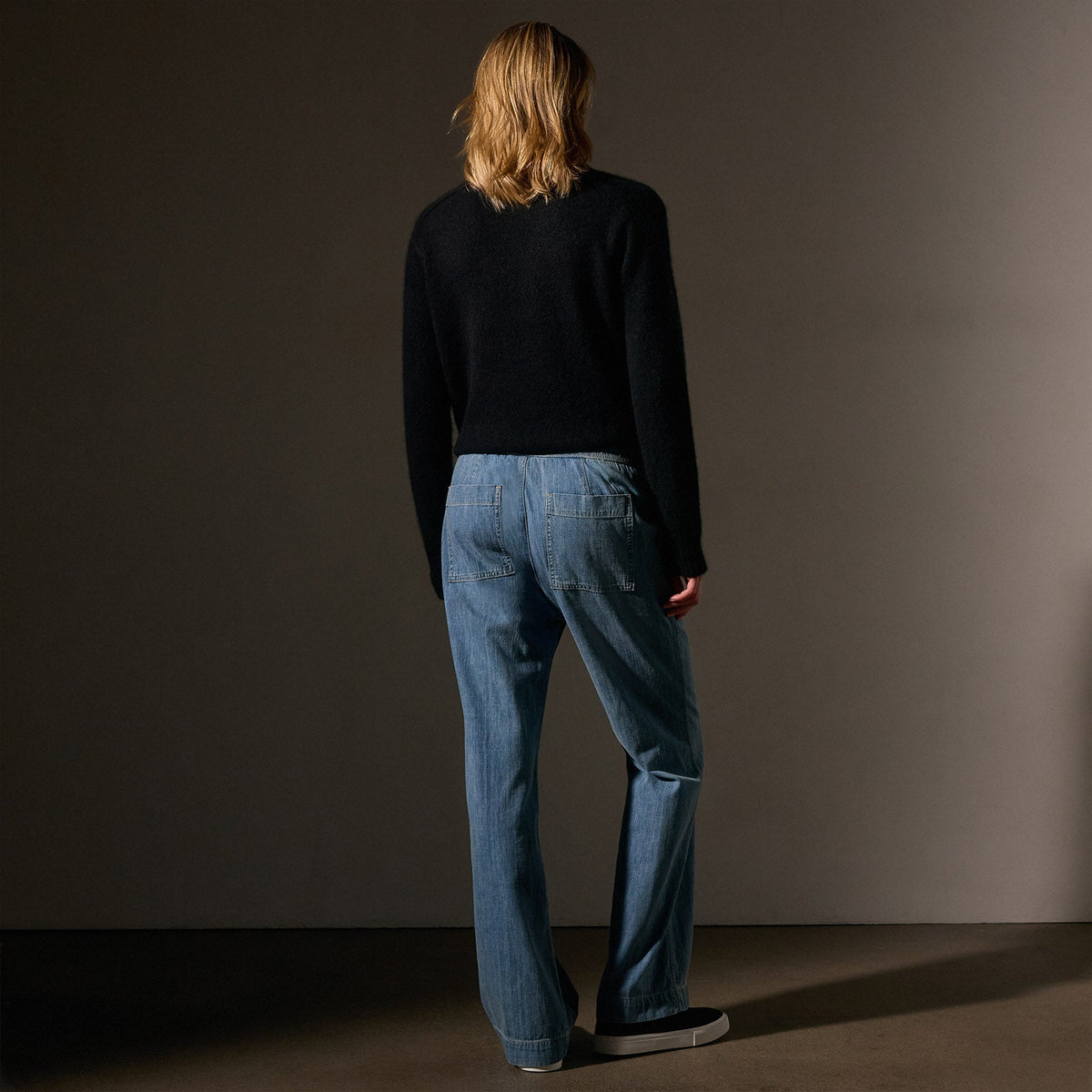 Wide Leg Pull On Denim Pant  in Mid Bleach Wash | James Perse Los Angeles