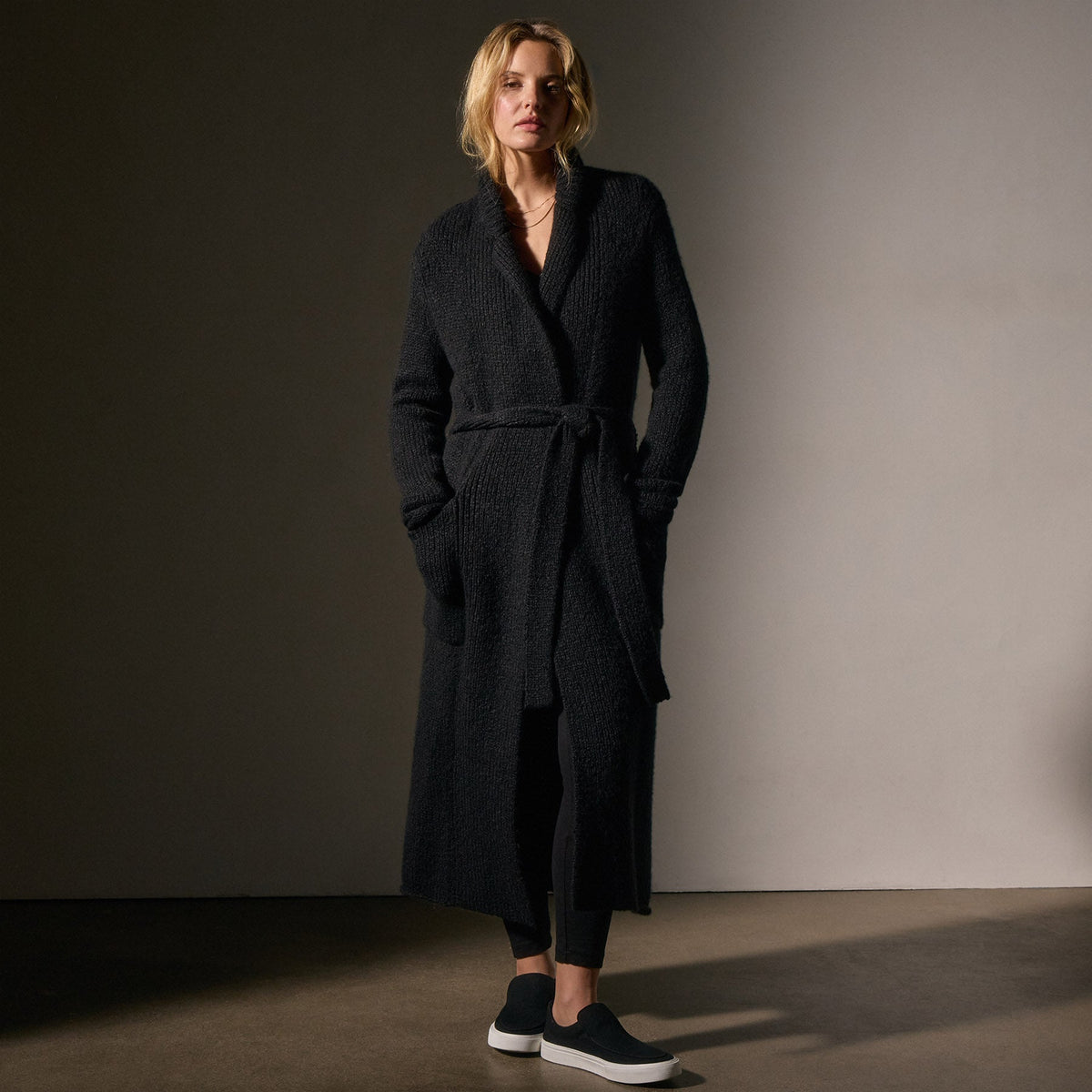 Cashmere Double Breasted Coat in Black | James Perse Los Angeles