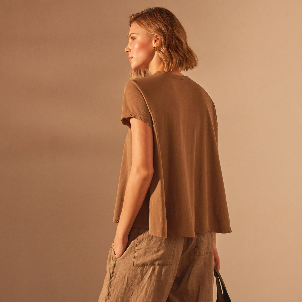 High Gauge Fresca Baby Doll Tee in Cashew | James Perse Los Angeles