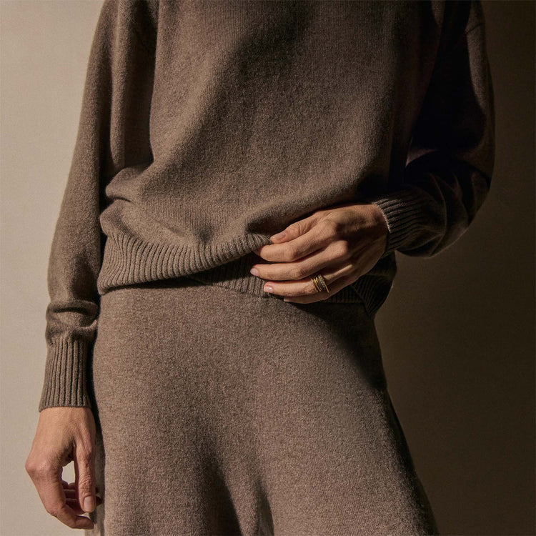 Spun Cashmere Wide Leg Pant in Warm Brown | James Perse Los Angeles