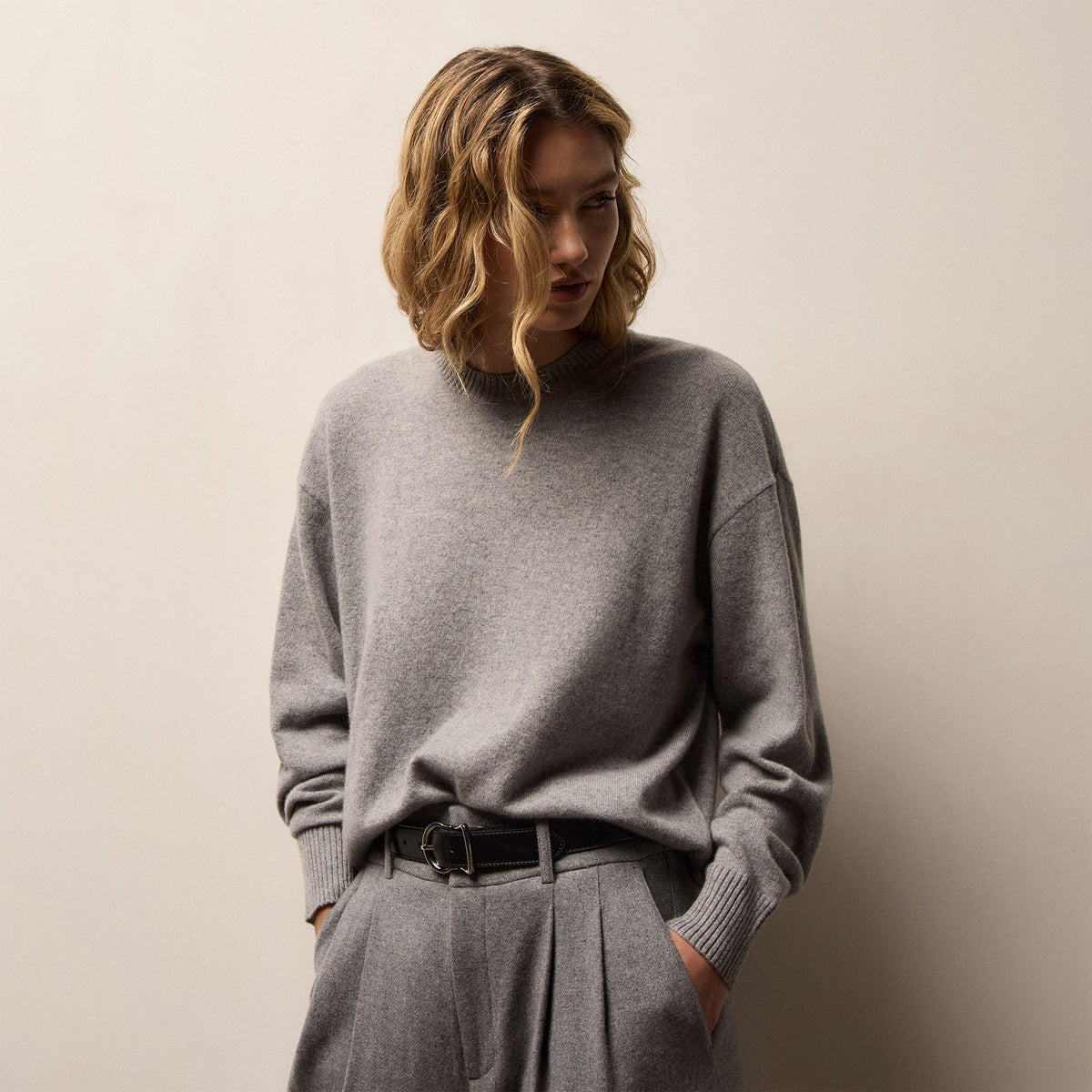 Spun Cashmere Crew Neck in Heather Grey | James Perse Los Angeles