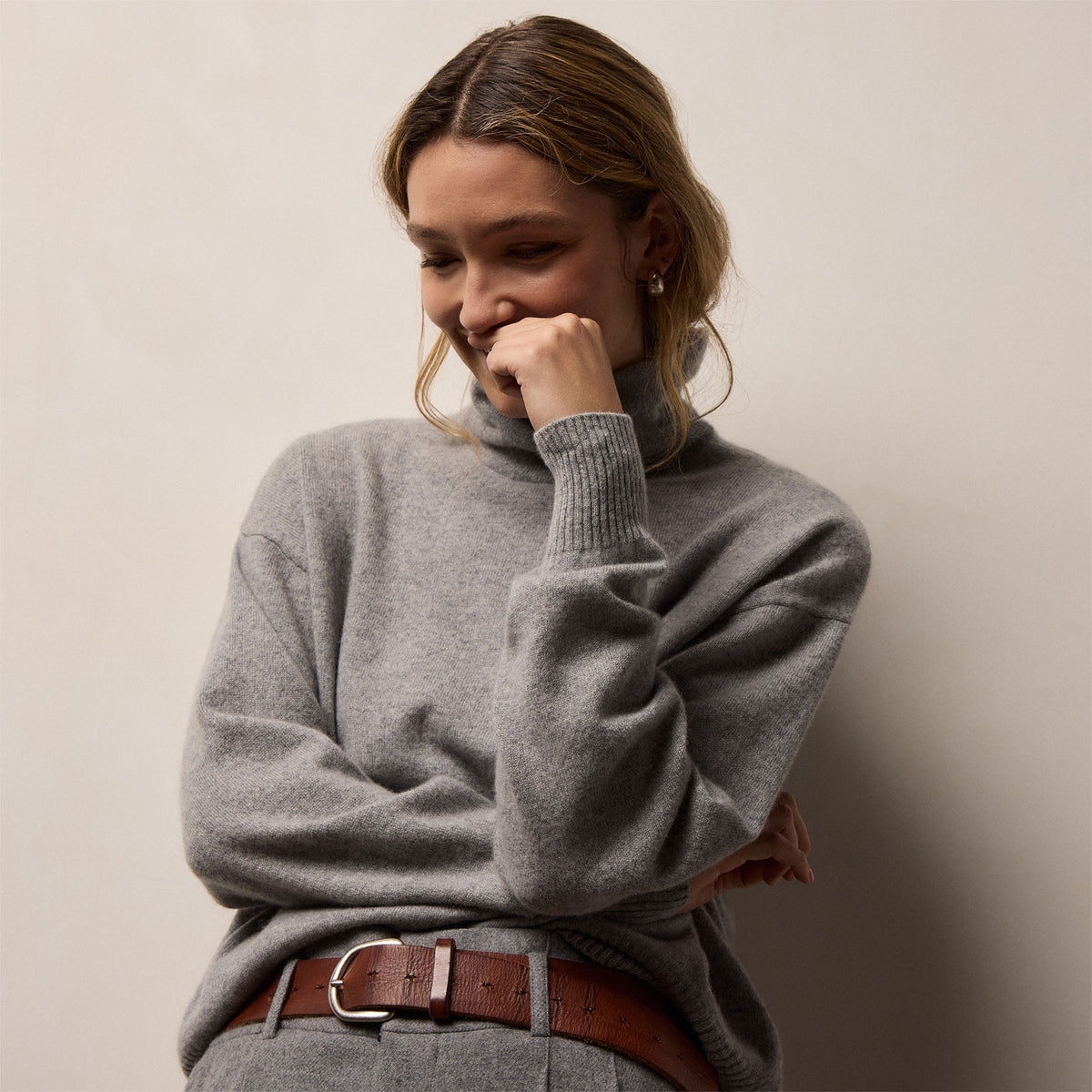 Spun Cashmere Funnel Neck in Heather Grey | James Perse Los Angeles