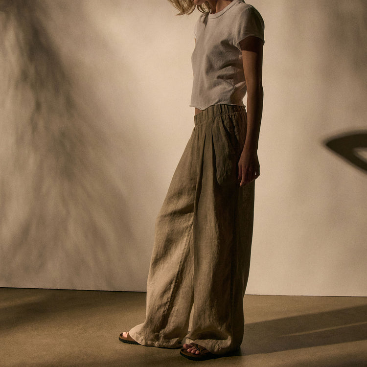 Lightweight Linen Elastic Pant in Overcast Pigment | James Perse Los Angeles