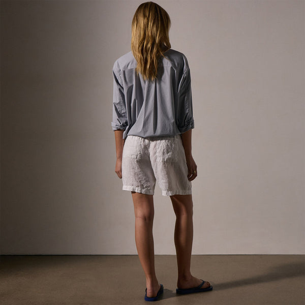 Lightweight Linen Pleated Short in White | James Perse Los Angeles