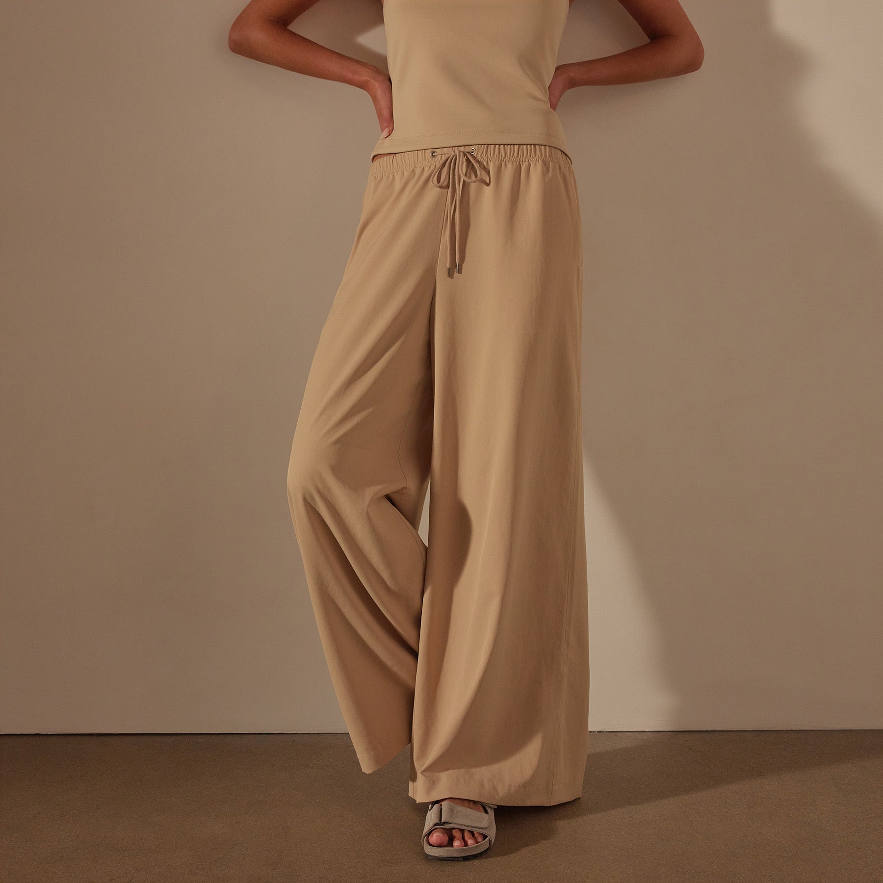 Lightweight Matte Satin Wide Leg Pant in Sand Dune | James Perse Los Angeles