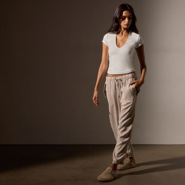 Stretch Lotus Deep V Short Sleeve Tee in White | James Perse Los Angeles