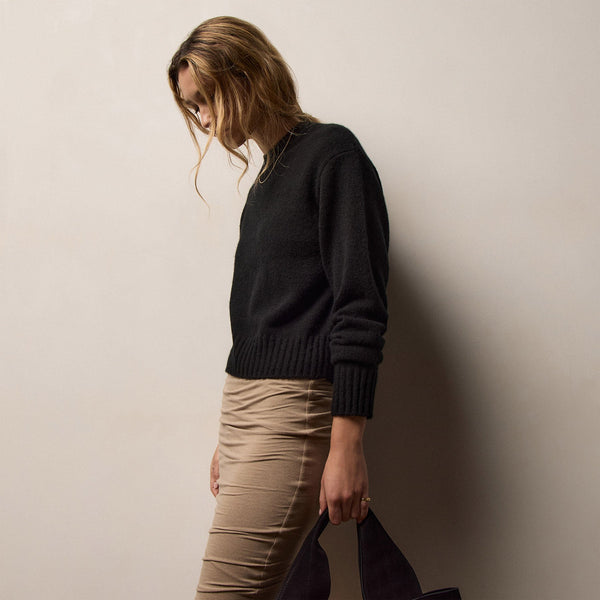 Lightweight Textured Cashmere Crew in True Black | James Perse Los Angeles