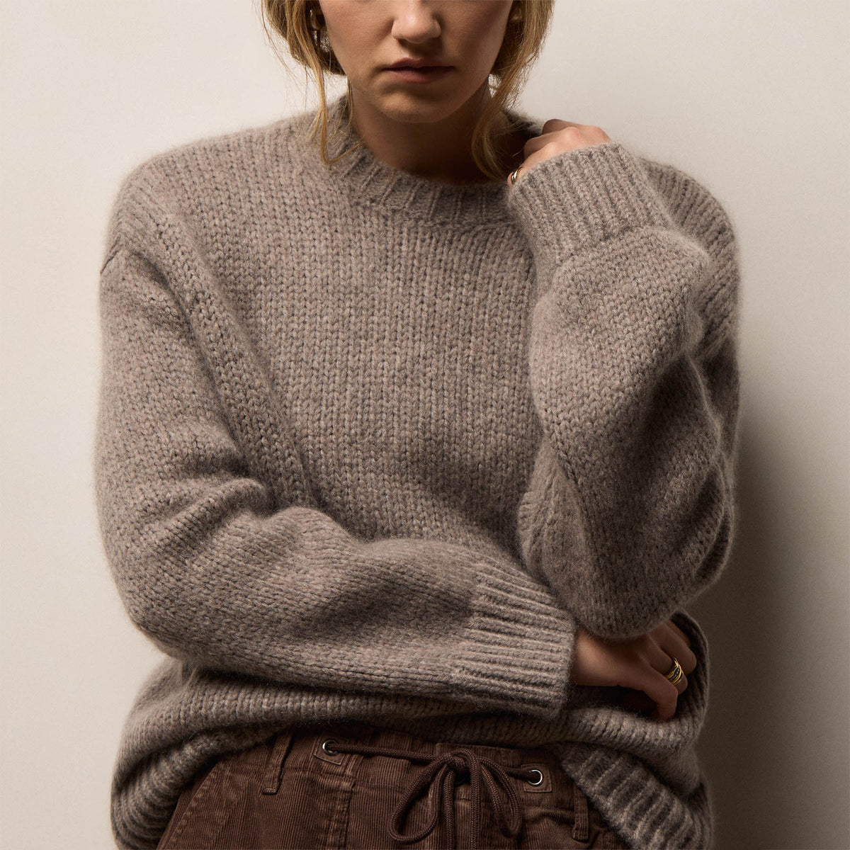 Lightweight Open Stitch Cashmere Crew in Beige Melange | James Perse Los Angeles