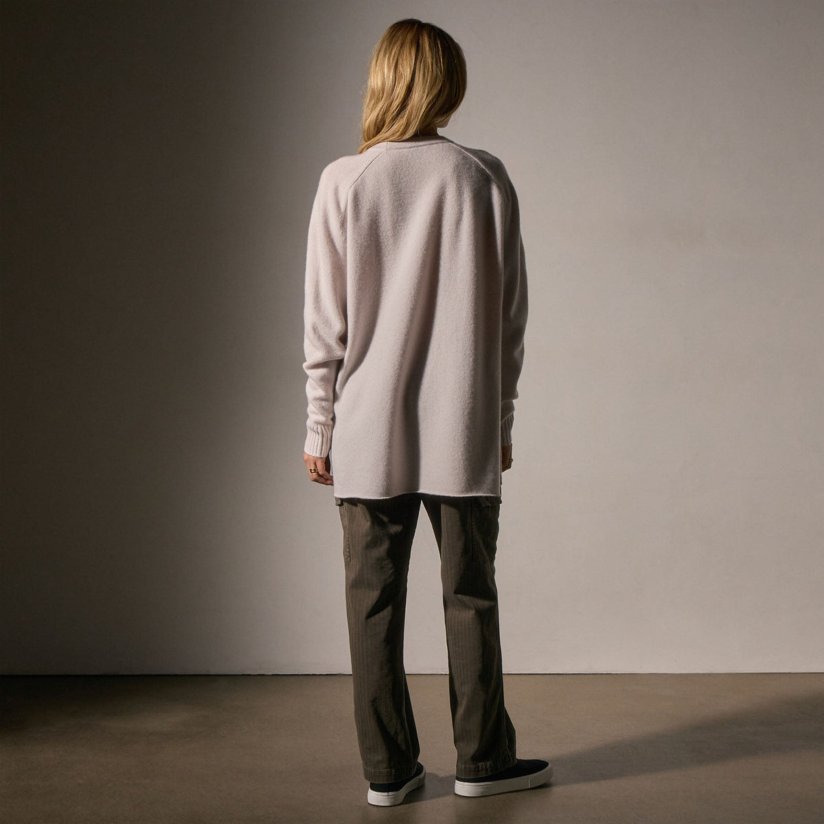 Cashmere Side Split Tunic in Pearl | James Perse Los Angeles