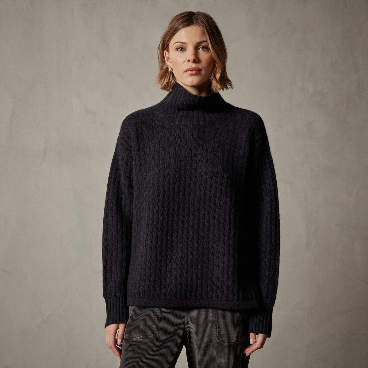 Ribbed Cashmere Funnel Neck in Black | James Perse Los Angeles