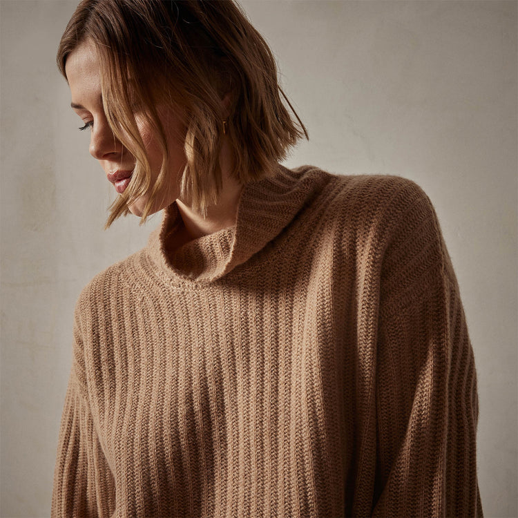 Ribbed Cashmere Funnel Neck in Caramel | James Perse Los Angeles